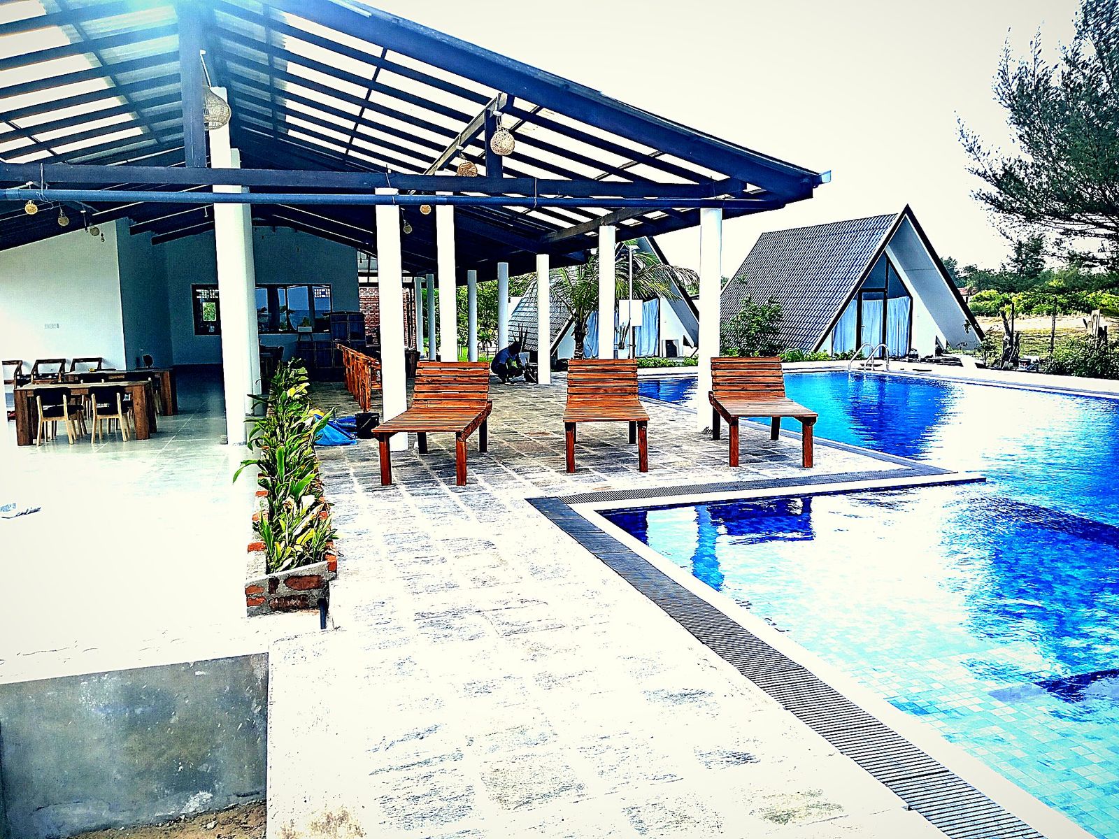 Garden and villas in the afternoon